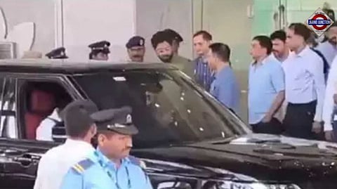 Actor Allu Arjun Finally Visits Injured Boy At Hyderabad Hospital A Month After Pushpa 2 Stampede