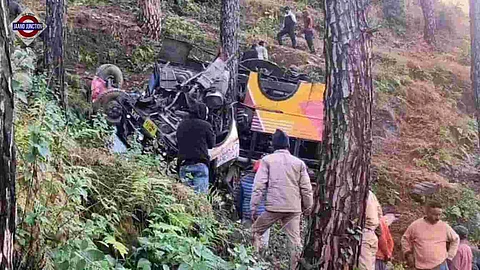 5 killed, 17 injured after bus loses control.
