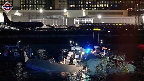 28 bodies recovered from Potomac River near Washington.