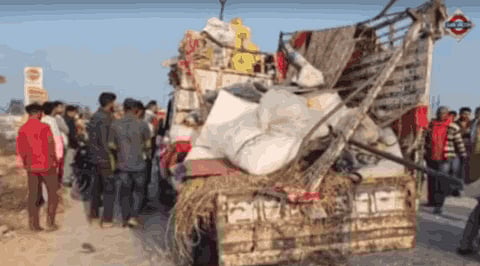 6 killed, many injured as truck rams vehicle of Kumbh returnees in UP's Ghazipur