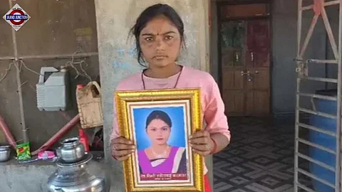 Lalita reveals she was sold and lived in Kota before returning.