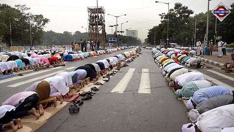 Passport, driving licence to be cancelled if namaz offered on roads: Meerut Police