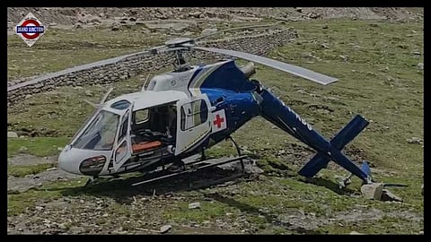 Helicopter makes emergency landing in Kedarnath due to technical fault.