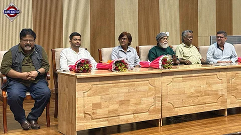 Panelists (from left to right) - Shantanu Mitra, Adeeb Khan, Mehdi Shaw, Padmashri Shyam Sharma, Arvind Ranjan Das, Vinod Anupam at Bapu Tower Patna