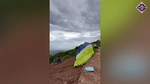 Fatal Paragliding Accident in Himachal: Tourist Killed, Pilot Injured