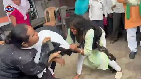Women lawyers brawl at Mathura court.