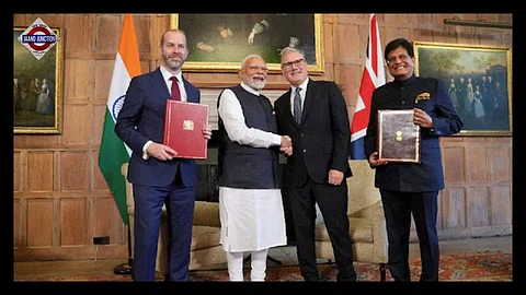 India-UK sign Free Trade Agreement in London