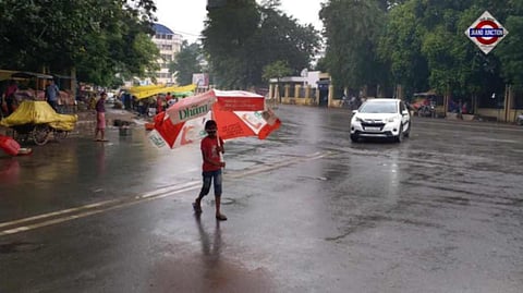 Light rains, strong winds from April 28 likely to bring brief respite to sweltering northern states