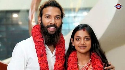 Viral 'Mahakumbh' Girl Monalisa Marries Boyfriend Farman Khan At Kerala Temple Amid Police Protection