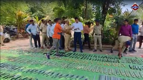 Massive Cache Of Over 4,700 Sharp Weapons Recovered During Police Raid In Nanded