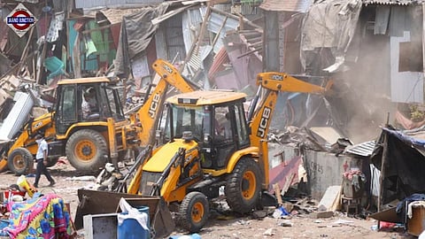 Stone-pelting reported in Garib Nagar, Mumbai after 200 houses demolished