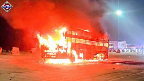 Bus catches fire on Agra-Lucknow Expressway