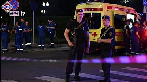 Blast Rocks Moscow; 3 Dead, Including Woman Carrying Bomb, 21 Injured