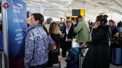 UK airports in chaos after air traffic system failure grounds 1,000+ flights