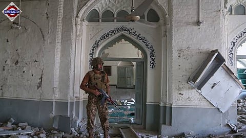Pak Mosque Suicide Blast Kills 21, Many Cops Dead