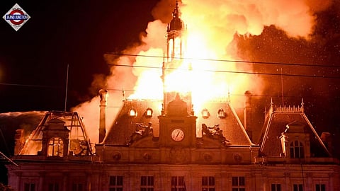 5 Lakh People On Streets, Buildings Burning, Luxury Shops Looted