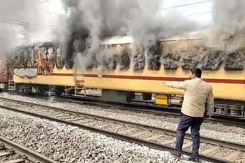 FIR against YouTuber Khan Sir and others for inciting railway aspirants in Bihar