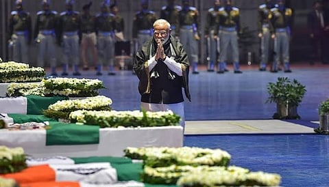 PM Modi, CRPF Jawans & Several Others Pay Homage to Pulwama Attack Victims