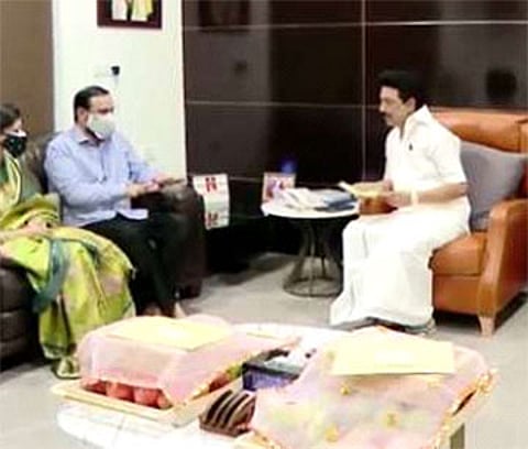 பாமக எம்.பி அன்புமணி மகள் திருமண வரவேற்பு: முதல்வர் ஸ்டாலினை நேரில் அழைப்பு!