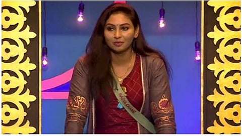 பிக்பாஸ்-ல கலந்துக்க வந்த செலவுகூட சம்பளமா கிடைக்கலை: மலேசிய மாடல் நாடியா சாங்!