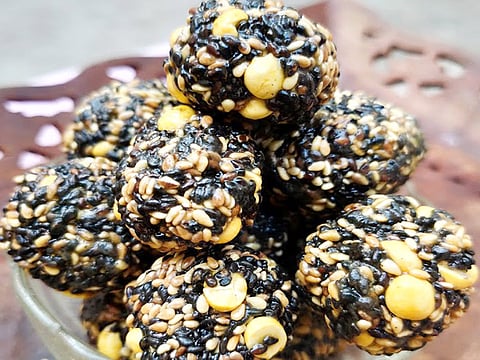 கார்த்திகை பொரி உருண்டைகள்!