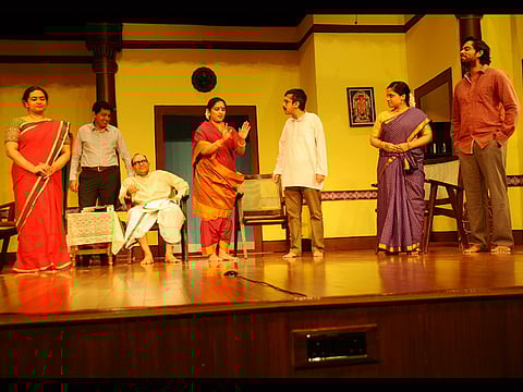 என் வீடு – என் கணவன் – என் குழந்தை!