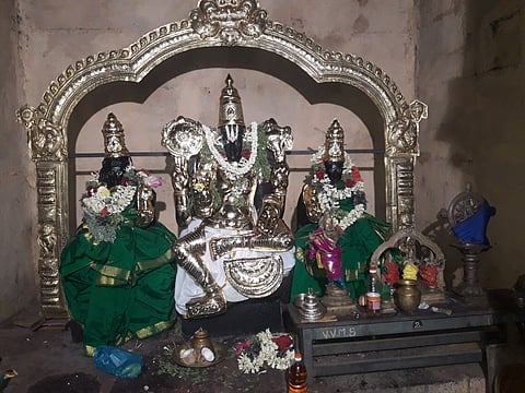 கடலை அடைத்த கருணாமூர்த்தி!