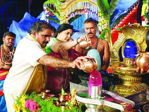 காணக் கண்கோடி வேண்டும்!