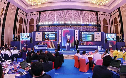 ஐபிஎல் மெகா ஏலம்; சுரேஷ் ரெய்னாவை அனைத்து அணிகளும் புறக்கணிப்பு!