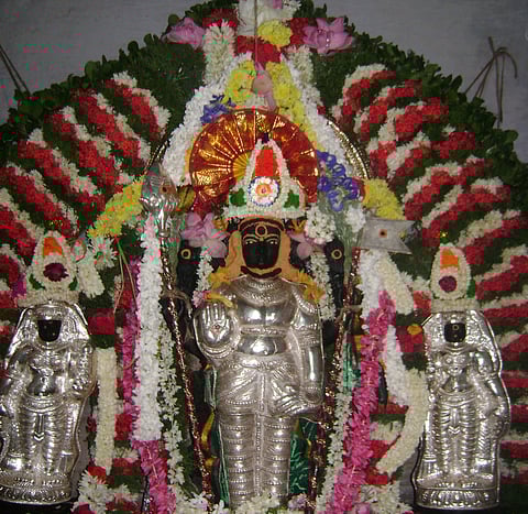 கஜாரூடராகக் கந்தவேலன்!