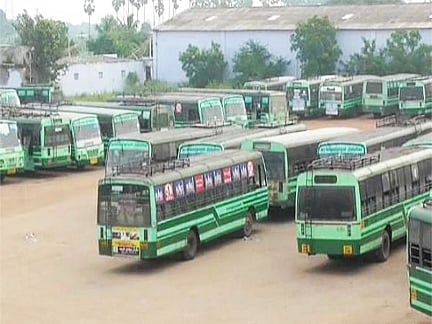 நாடு முழுவதும் தொழிற்சங்க போராட்டம்: பேருந்து வசதியின்றி பொதுமக்கள் தவிப்பு!