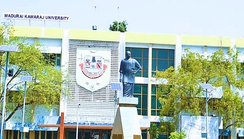 இப்படியெல்லாம் கூட கவிதை செய்ய முடியுமா?