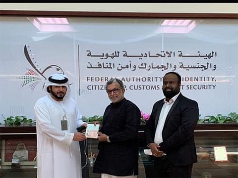 நடிகர் நாசருக்கு கோல்டன் விசா; அமீரகம் கவுரவம்!