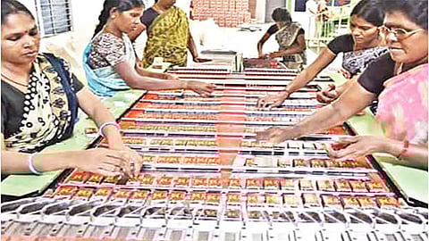 தீப்பெட்டி தொழில்சாலை