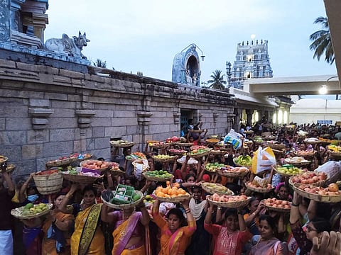 ஆயிரங்காளியம்மனுக்கு 1000 சீர்வரிசை!