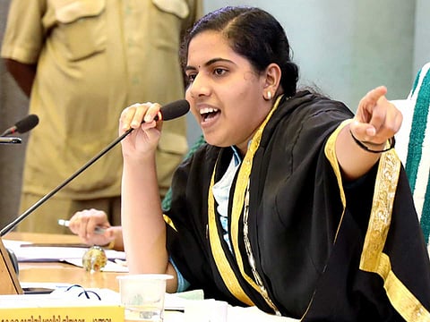 ஒரு வார்த்தை!
