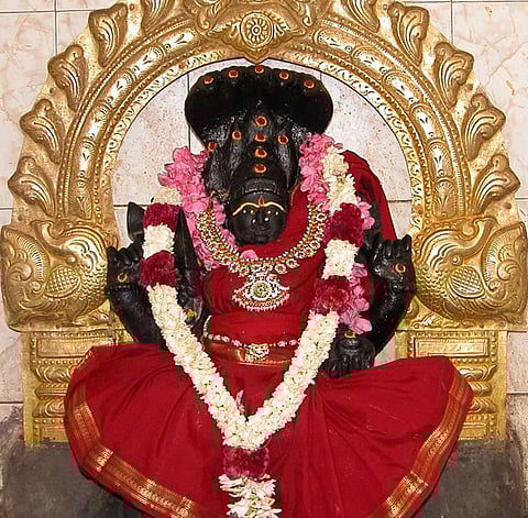 வெப்பு நோய் தீர்ப்பாள் சீதளா தேவி!