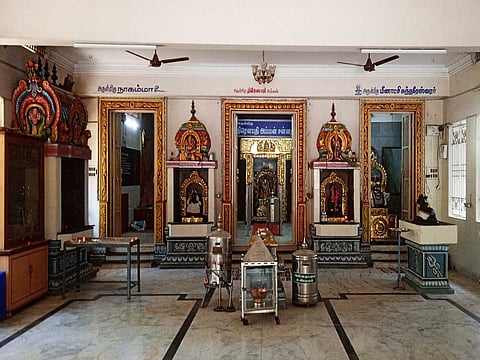 அம்மனுக்கு வளைகாப்பு!