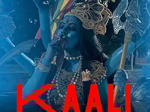 காளி கையில் சிகரெட்: கனடாவில் சர்ச்சை!