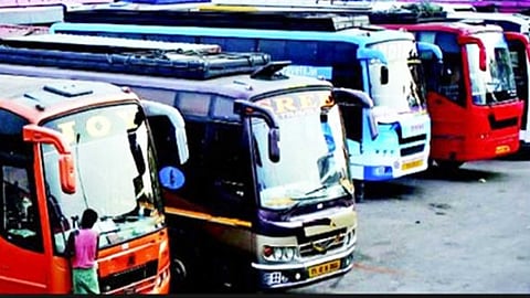 தொடரும் ஆம்னி பேருந்து கட்டண கொள்ளைகள்...!