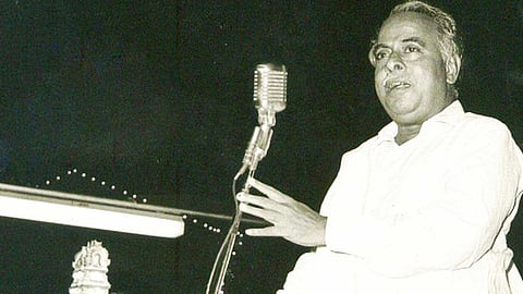 அண்ணாவுக்கு அறிஞர் பட்டம் கொடுத்தவர் கல்கி!