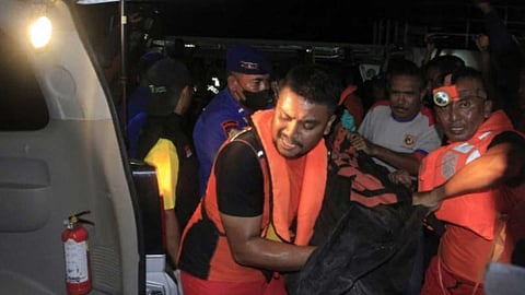 படகு எரிந்து விபத்து