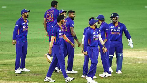 மாறும் புள்ளிப் பட்டியல்: இந்தியாவுக்கு அரையிறுதி வாய்ப்பு பறிபோகுமா?