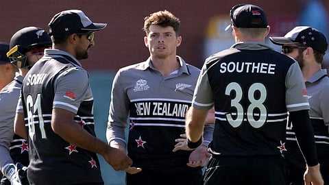 முதல் அணியாக அரையிறுதிக்குள் நுழைந்த நியூசிலாந்து!