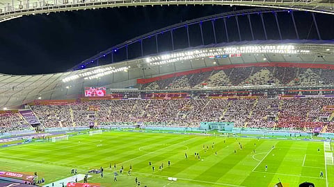 கால்பந்து கைப்பந்தான கதை