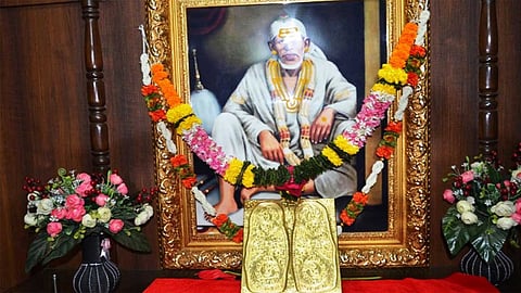 ஷீரடிக்கு இழுக்கப்பட்ட சிட்டுக்குருவிகள் - தாஸ்கணு மஹராஜ்
