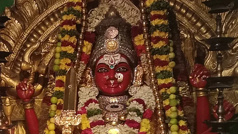 சேலத்தில் குடிகொண்ட
ஸ்ரீ சமயபுரம் மாரியம்மன்!