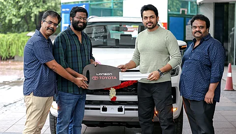 ‘சர்தார்’ இயக்குநருக்கு கார் பரிசு!