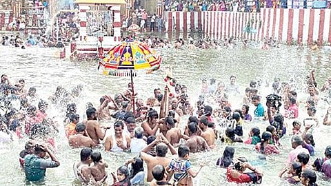 மயிலாடுதுறையில் கடைமுக தீர்த்தவாரி