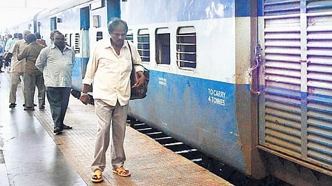 பெரிய வாகனங்கள் செல்லும் வகையில் சுரங்கப் பாதை - அம்பத்தூர் மக்கள் கோரிக்கை!